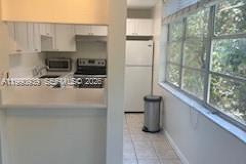 Condo in Davie, Florida, 2 bedrooms  № 2062221 - photo 6