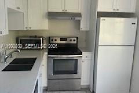 Condo in Davie, Florida, 2 bedrooms  № 2062221 - photo 5