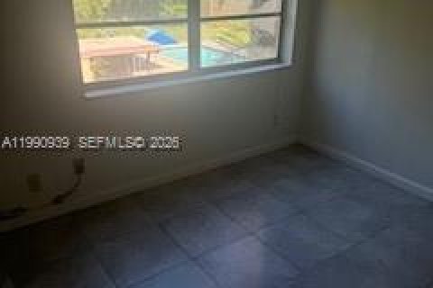 Condo in Davie, Florida, 2 bedrooms  № 2062221 - photo 20