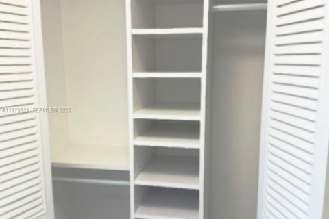 Купить кондоминиум в Норт-Майами, Флорида 1 спальня, 72.28м2, № 2043436 - фото 14