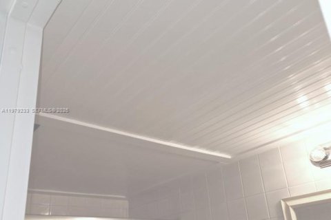 Купить кондоминиум в Норт-Майами, Флорида 1 спальня, 72.28м2, № 2043436 - фото 17