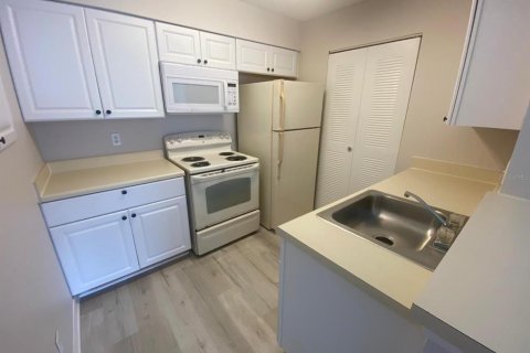Condominio en alquiler en Orlando, Florida, 1 dormitorio, 58.25 m2 № 1902344 - foto 10
