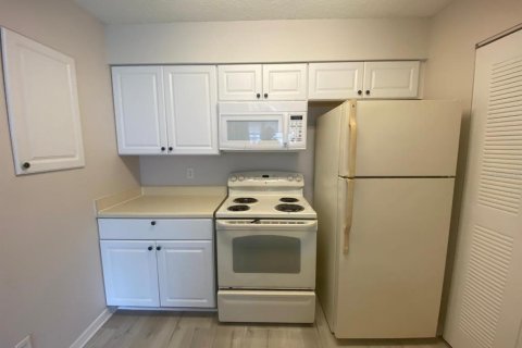 Condominio en alquiler en Orlando, Florida, 1 dormitorio, 58.25 m2 № 1902344 - foto 12