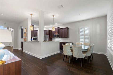 House in Tampa, Florida 5 bedrooms, 344.85 sq.m. № 2199928 - photo 17