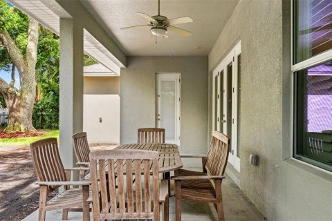 House in Tampa, Florida 5 bedrooms, 344.85 sq.m. № 2199928 - photo 26