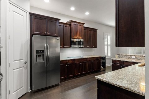 House in Tampa, Florida 5 bedrooms, 344.85 sq.m. № 2199928 - photo 13