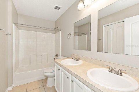 Villa ou maison à louer à Kissimmee, Floride: 4 chambres, 223.89 m2 № 2408976 - photo 16