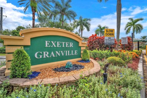 Condo in Tamarac, Florida, 2 bedrooms  № 1951293 - photo 26