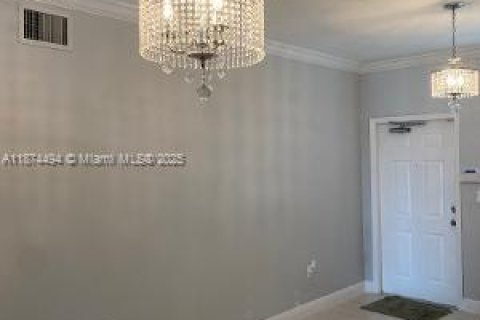 Condo in Hialeah, Florida, 3 bedrooms  № 1925932 - photo 6