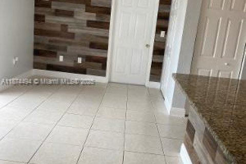 Condo in Hialeah, Florida, 3 bedrooms  № 1925932 - photo 3