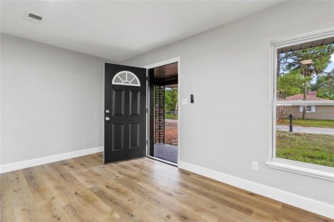 House in DeBary, Florida 3 bedrooms, 162.86 sq.m. № 1886983 - photo 7