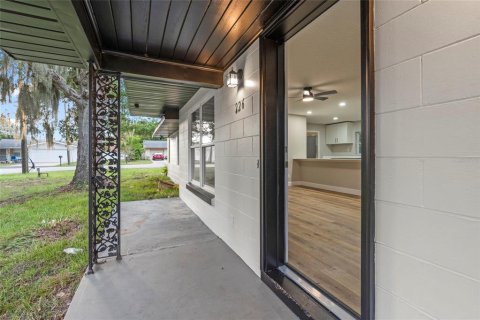 House in DeBary, Florida 3 bedrooms, 162.86 sq.m. № 1886983 - photo 6