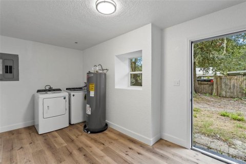 House in DeBary, Florida 3 bedrooms, 162.86 sq.m. № 1886983 - photo 17