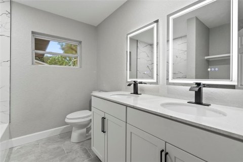House in DeBary, Florida 3 bedrooms, 162.86 sq.m. № 1886983 - photo 22