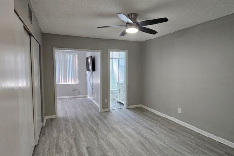 Condominio en venta en Clearwater, Florida, 2 dormitorios, 102.19 m2 № 1687896 - foto 8