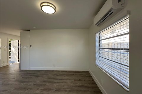 Apartamento en alquiler en Fort Lauderdale, Florida, 1 dormitorio № 2011364 - foto 14