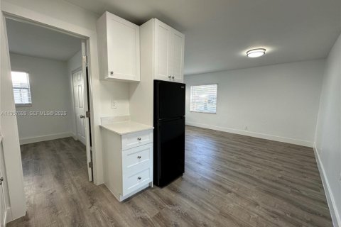 Apartamento en alquiler en Fort Lauderdale, Florida, 1 dormitorio № 2011364 - foto 6