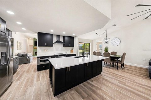 Villa ou maison à vendre à Tampa, Floride: 4 chambres, 179.95 m2 № 2233499 - photo 9