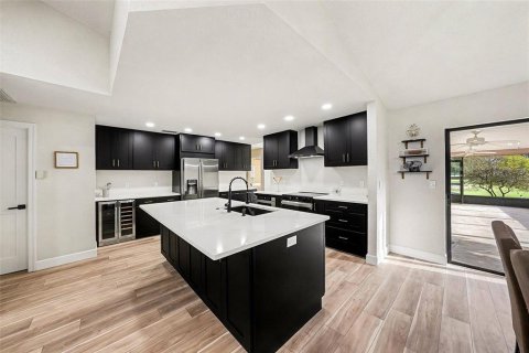 Villa ou maison à vendre à Tampa, Floride: 4 chambres, 179.95 m2 № 2233499 - photo 8