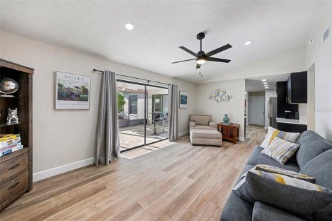 Villa ou maison à vendre à Tampa, Floride: 4 chambres, 179.95 m2 № 2233499 - photo 14