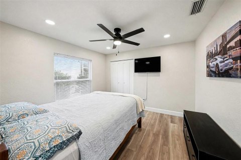 Villa ou maison à vendre à Tampa, Floride: 4 chambres, 179.95 m2 № 2233499 - photo 17