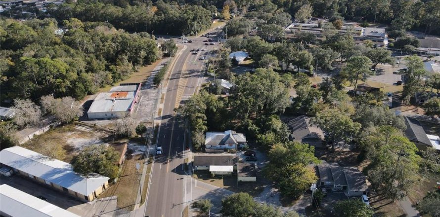 Immobilier commercial à Gainesville, Floride 251.11 m2 № 1554388