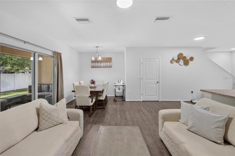 Adosado en venta en Gibsonton, Florida, 3 dormitorios, 137.31 m2 № 2197657 - foto 11