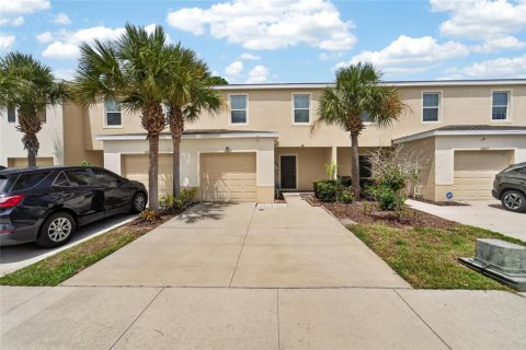 Adosado en venta en Gibsonton, Florida, 3 dormitorios, 137.31 m2 № 2197657 - foto 2