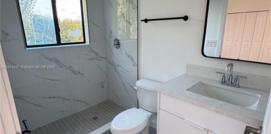 Apartment in Miami, Florida 3 bedrooms, 83.61 sq.m. № 1893112