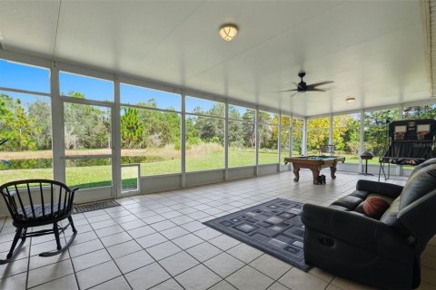 Villa ou maison à vendre à Weeki Wachee, Floride: 4 chambres, 231.7 m2 № 2425338 - photo 15