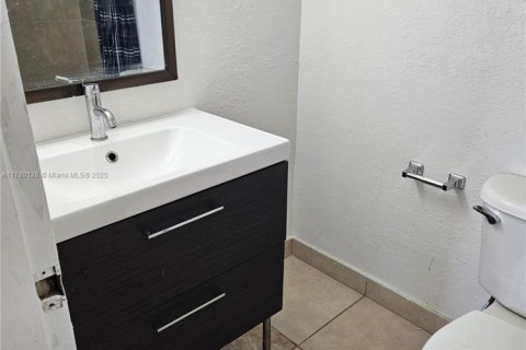 Снять в аренду кондоминиум в Норт-Майами, Флорида 2 спальни, 88.63м2, № 1959059 - фото 20