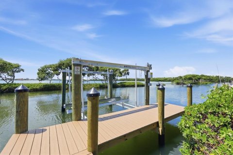Casa en venta en Longboat Key, Florida, 5 dormitorios, 356.93 m2 № 2152193 - foto 11