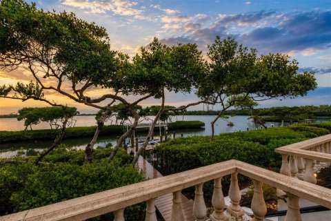 Casa en venta en Longboat Key, Florida, 5 dormitorios, 356.93 m2 № 2152193 - foto 7