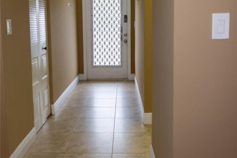Copropriété à louer à Margate, Floride: 2 chambres, 92.9 m2 № 844129 - photo 1
