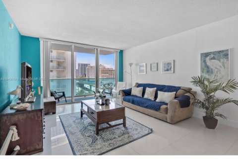 Copropriété à vendre à Hollywood, Floride: 2 chambres, 125.05 m2 № 1842549 - photo 6
