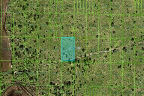 Terreno en venta en Frostproof, Florida № 2164053 - foto 2