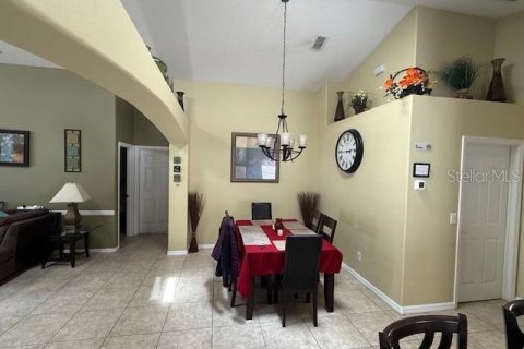 Villa ou maison à vendre à Kissimmee, Floride: 5 chambres, 198.44 m2 № 2127469 - photo 15