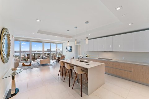 Condo in Riviera Beach, Florida, 2 bedrooms № 2257823