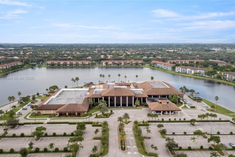 Condo in Pembroke Pines, Florida, 1 bedroom  № 1929586 - photo 28