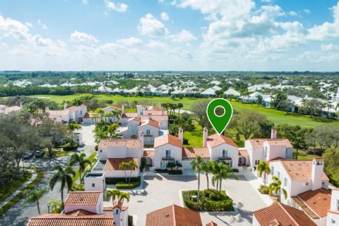 House in Vero Beach, Florida 2 bedrooms, 146.88 sq.m. № 2146203