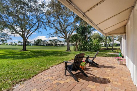 House in Vero Beach, Florida 2 bedrooms, 146.88 sq.m. № 2146203 - photo 20