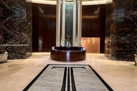 Copropriété à louer à Sunny Isles Beach, Floride: 3 chambres, 183.39 m2 № 2076679 - photo 2