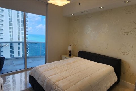 Copropriété à louer à Sunny Isles Beach, Floride: 3 chambres, 183.39 m2 № 2076679 - photo 20