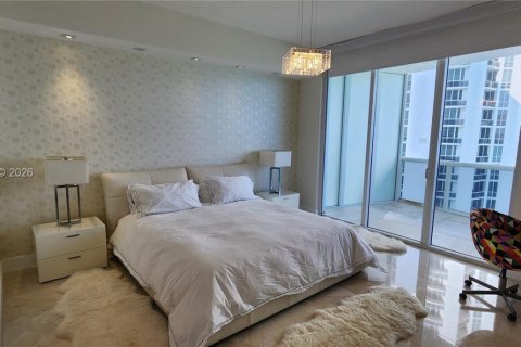 Copropriété à louer à Sunny Isles Beach, Floride: 3 chambres, 183.39 m2 № 2076679 - photo 12