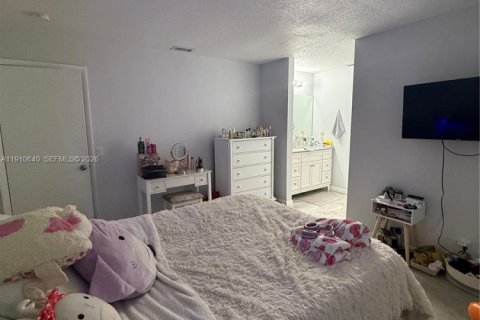 Купить таунхаус в Майами-Лейкс, Флорида 3 спальни, 146.97м2, № 1995771 - фото 24