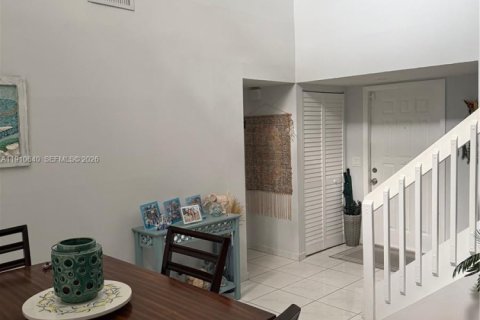 Купить таунхаус в Майами-Лейкс, Флорида 3 спальни, 146.97м2, № 1995771 - фото 3