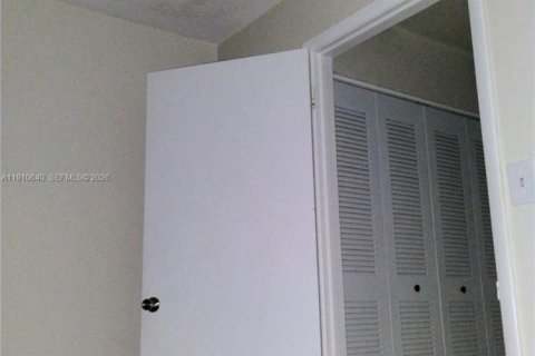 Купить таунхаус в Майами-Лейкс, Флорида 3 спальни, 146.97м2, № 1995771 - фото 27