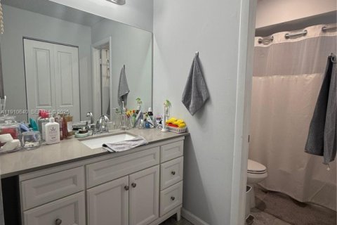 Купить таунхаус в Майами-Лейкс, Флорида 3 спальни, 146.97м2, № 1995771 - фото 21