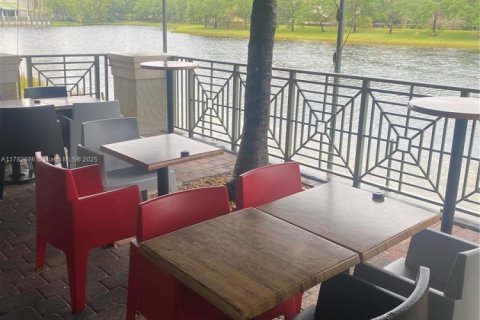 Propiedad comercial en venta en Weston, Florida № 1868691 - foto 7