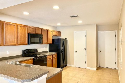 Touwnhouse à louer à Kissimmee, Floride: 3 chambres, 161.09 m2 № 2342769 - photo 7